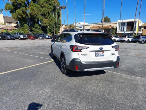 2022 Subaru Outback Touring XT