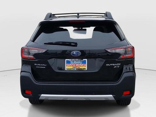 Crystal Black Silica 2023 Subaru Outback Limited XT