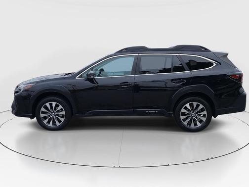 Crystal Black Silica 2023 Subaru Outback Limited XT