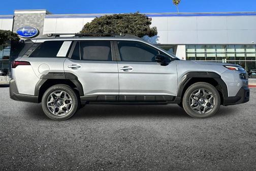 Ice Silver Metallic 2026 Subaru Outback Premium