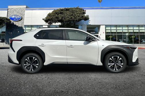 2025 Subaru Solterra Premium