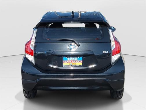 2017 Toyota Prius c One
