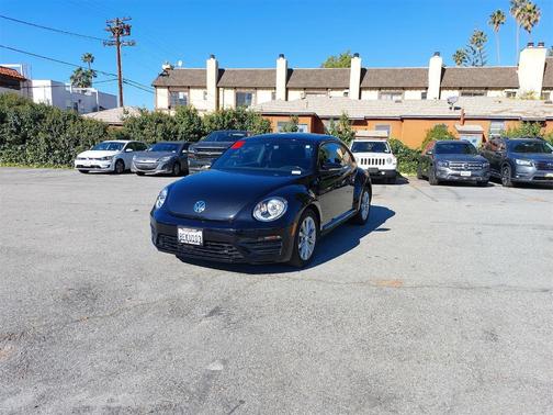 2018 Volkswagen Beetle 2.0T S