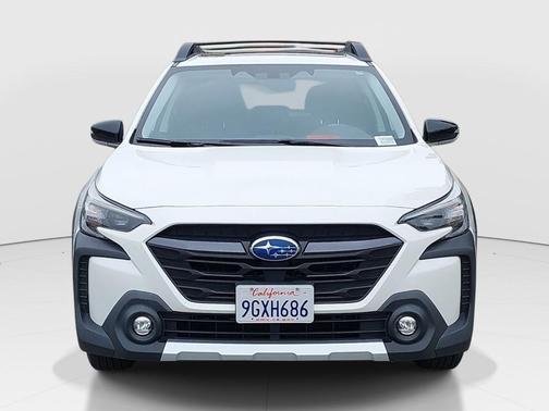 Crystal White Pearl 2024 Subaru Outback Limited
