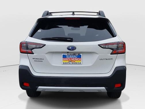 Crystal White Pearl 2024 Subaru Outback Limited