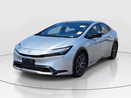 CUTTING EDGE 2024 Toyota Prius XLE
