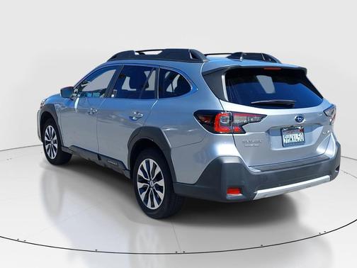 Ice Silver Metallic 2024 Subaru Outback Limited