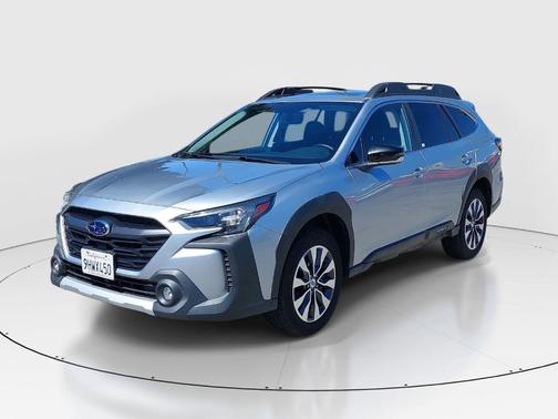 Ice Silver Metallic 2024 Subaru Outback Limited