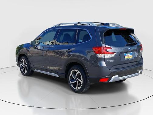 Magnetite Gray Metallic 2023 Subaru Forester 2.5i Touring