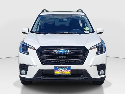 Crystal White Pearl 2023 Subaru Forester Premium