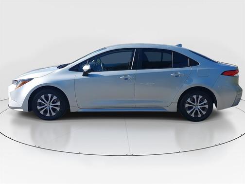 2022 Toyota Corolla Hybrid LE