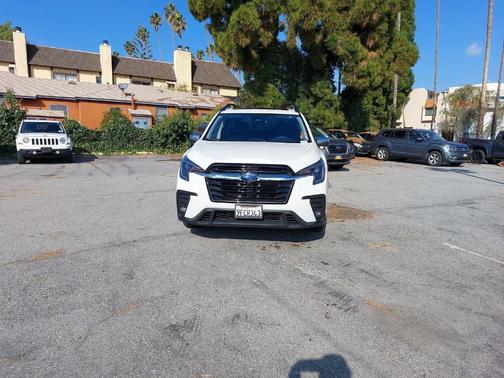 2023 Subaru Ascent Limited 8-Passenger