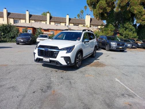 2023 Subaru Ascent Limited 8-Passenger