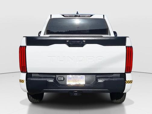 Ice 2024 Toyota Tundra SR5