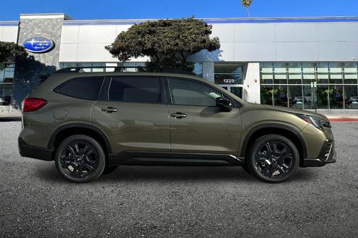 Green 2026 Subaru Ascent Onyx Edition Touring