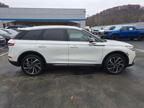 2023 Lincoln Corsair Reserve