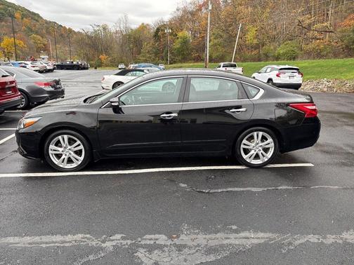 2017 Nissan Altima 3.5 SL