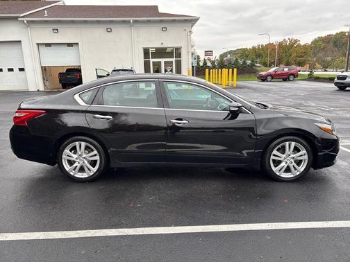 2017 Nissan Altima 3.5 SL
