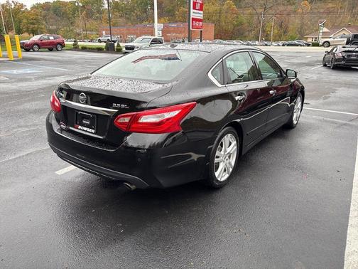 2017 Nissan Altima 3.5 SL