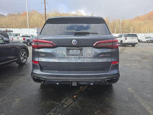 2022 BMW X5 M50i