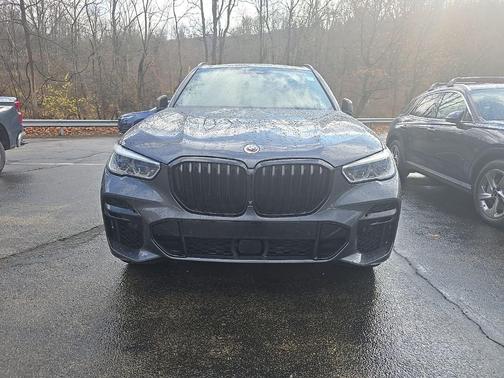 2022 BMW X5 M50i