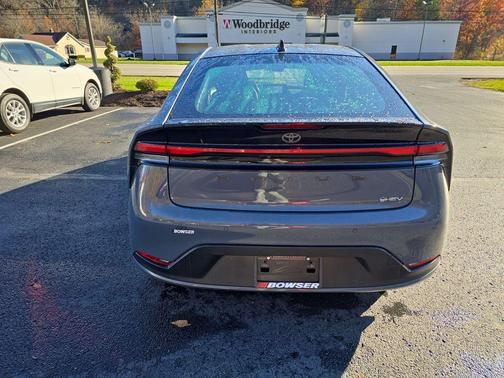 2024 Toyota Prius LE