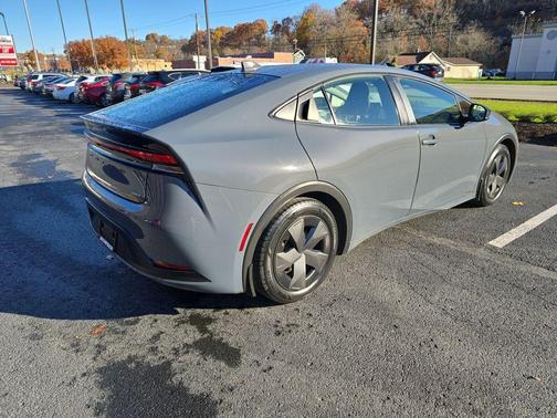 2024 Toyota Prius LE