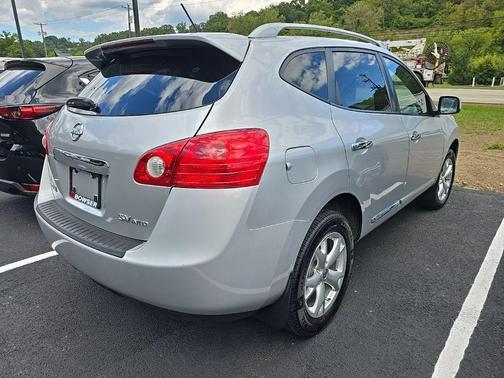 2011 Nissan Rogue SV