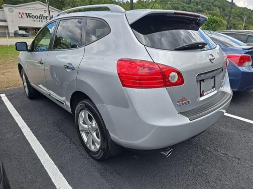 2011 Nissan Rogue SV