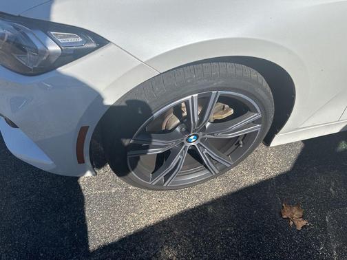 2023 BMW 330 i xDrive