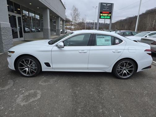 2026 Genesis G70 2.5T Standard