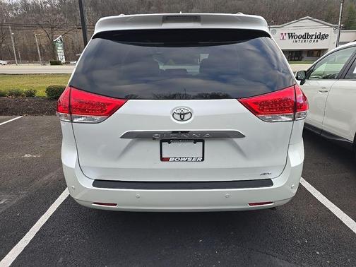 2014 Toyota Sienna XLE