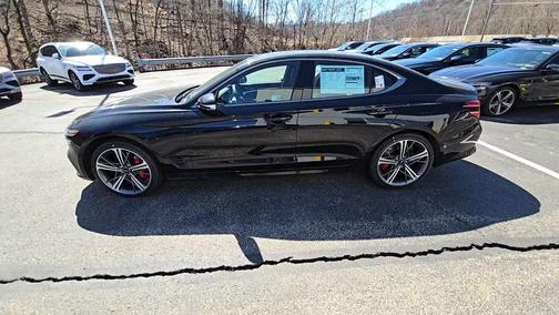 2025 Genesis G70 2.5T