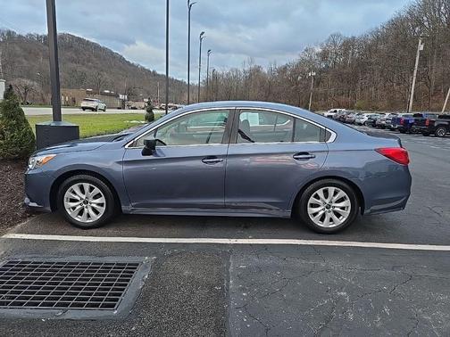 2017 Subaru Legacy 2.5i