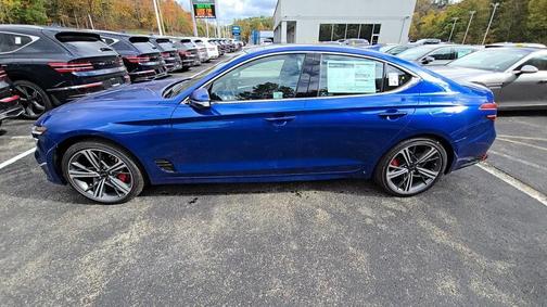 2025 Genesis G70 2.5T