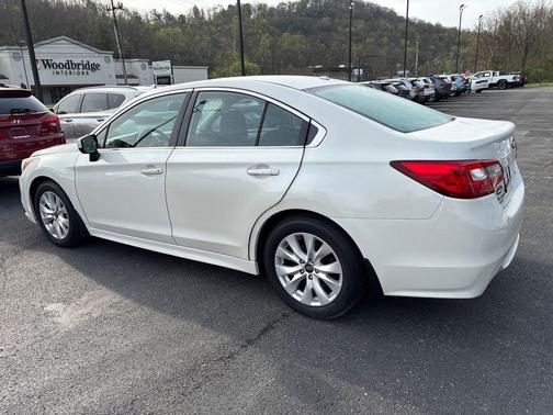 Crystal White Pearl 2015 Subaru Legacy 2.5i Premium