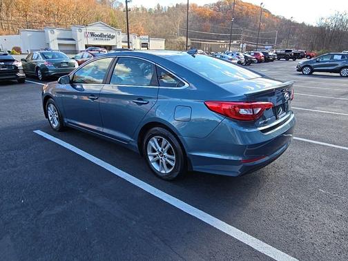 2017 Hyundai SONATA SE