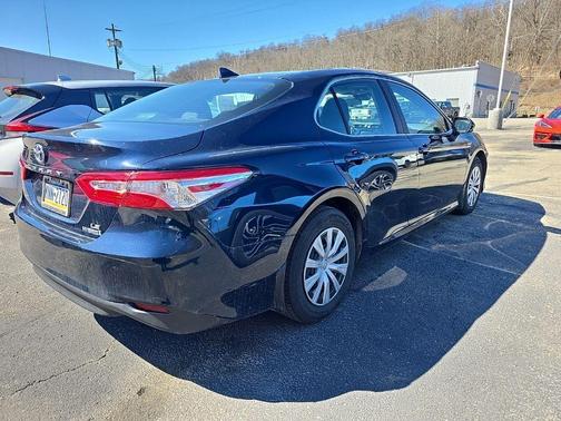 2020 Toyota Camry Hybrid LE