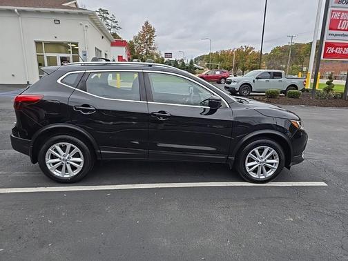 2017 Nissan Rogue Sport SV