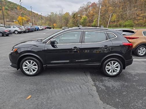2017 Nissan Rogue Sport SV