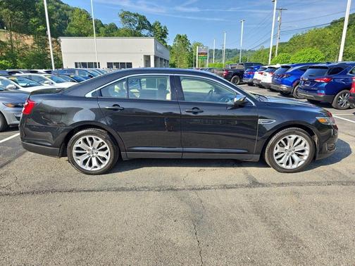 2015 Ford Taurus Limited