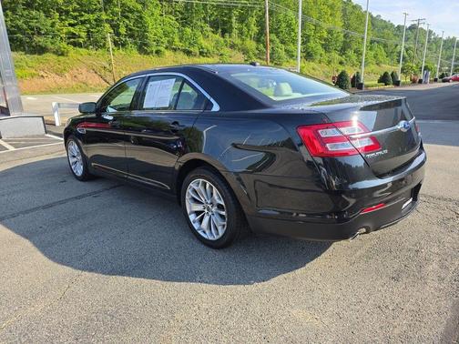 2015 Ford Taurus Limited