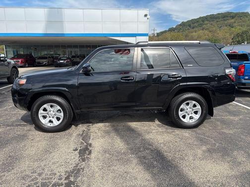 2021 Toyota 4Runner SR5