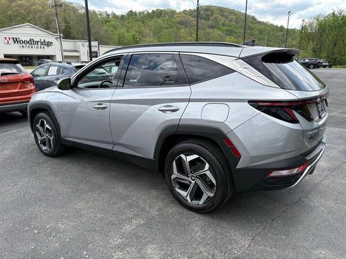 Shimmering Silver 2022 Hyundai TUCSON Limited