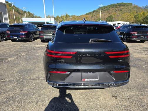 2026 Genesis GV70 2.5T