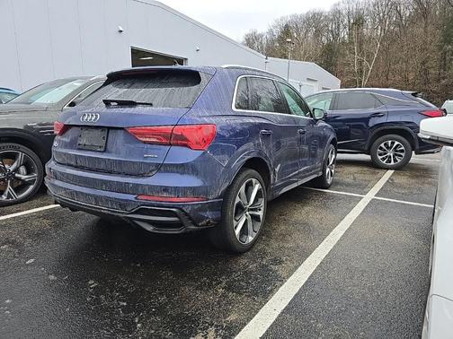 2021 Audi Q3 45 S line Premium