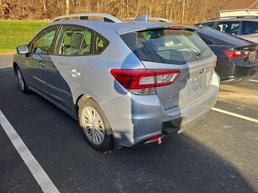 2017 Subaru Impreza 2.0i Premium