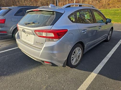 2017 Subaru Impreza 2.0i Premium