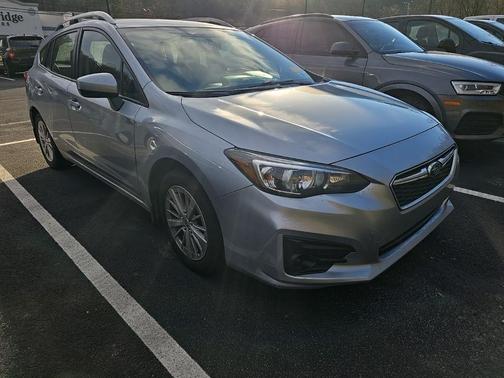 2017 Subaru Impreza 2.0i Premium
