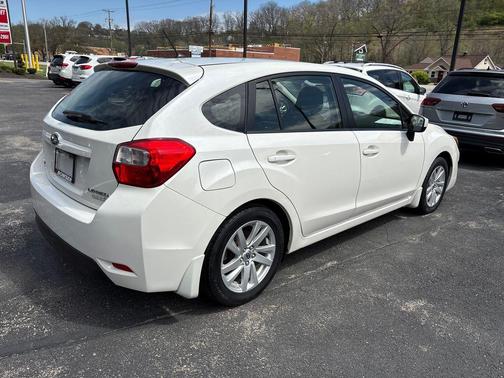 Crystal White Pearl 2015 Subaru Impreza 2.0i Premium